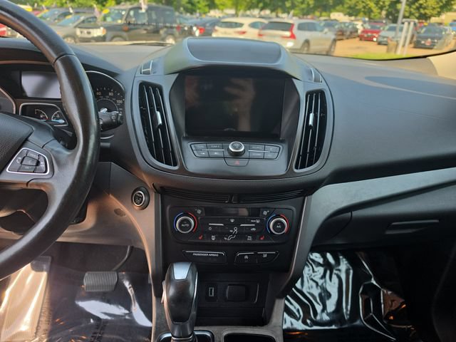 Used 2019 Ford Escape SEL FWD image 17