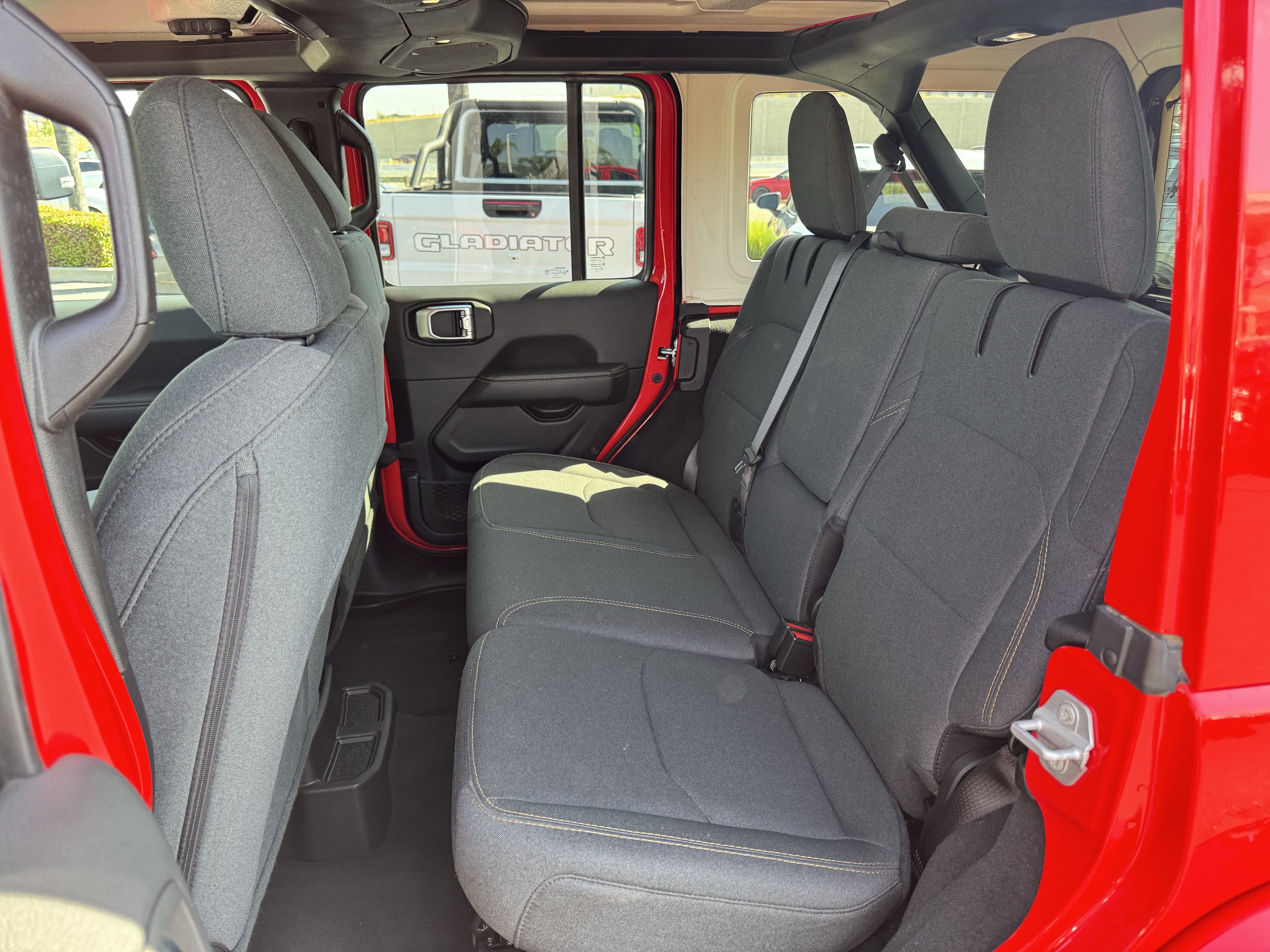 Used 2025 Jeep Wrangler Sahara w/ Safety Group image 35