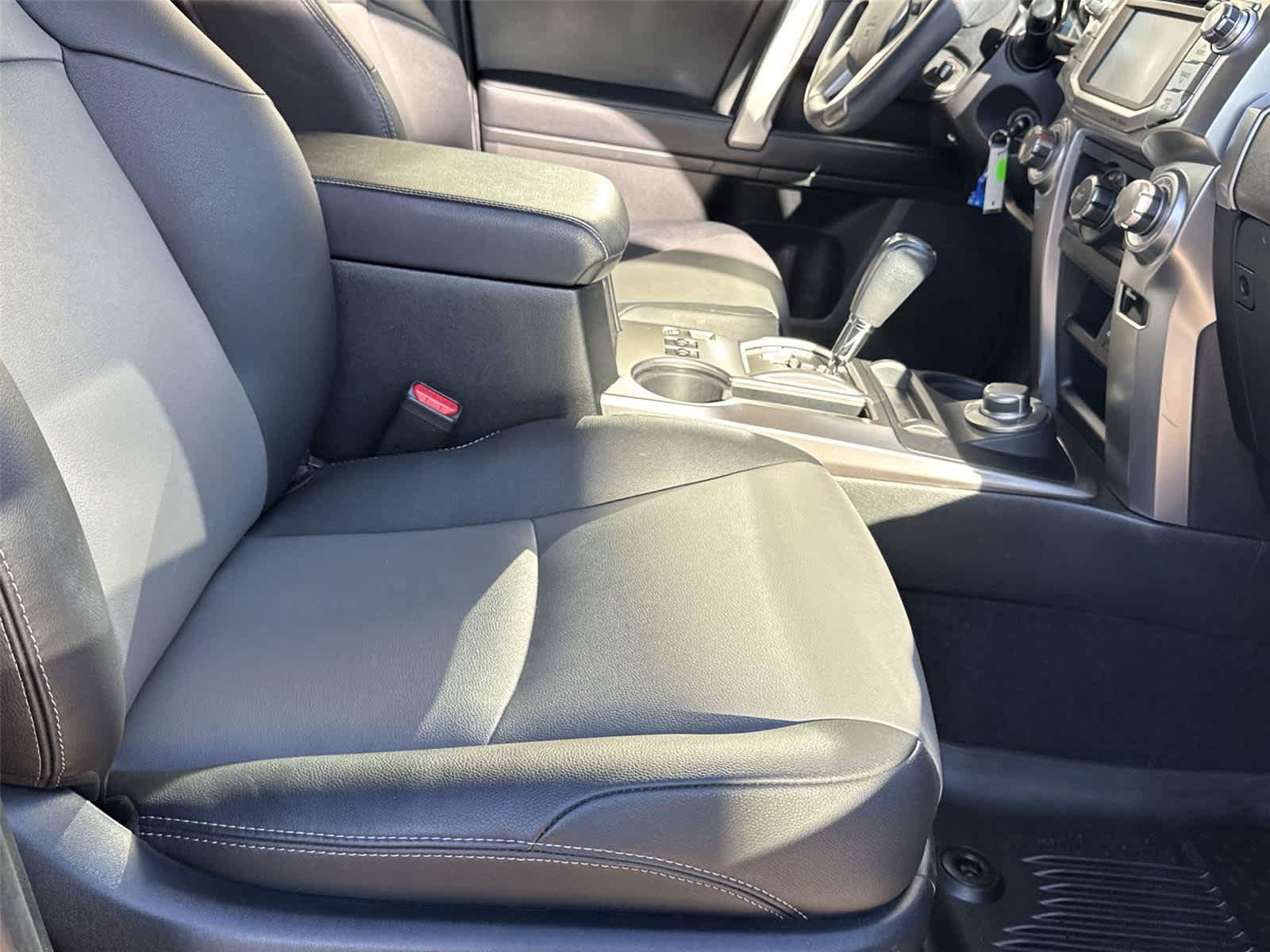 Used 2019 Toyota 4Runner SR5 Premium AWD/4WD image 17