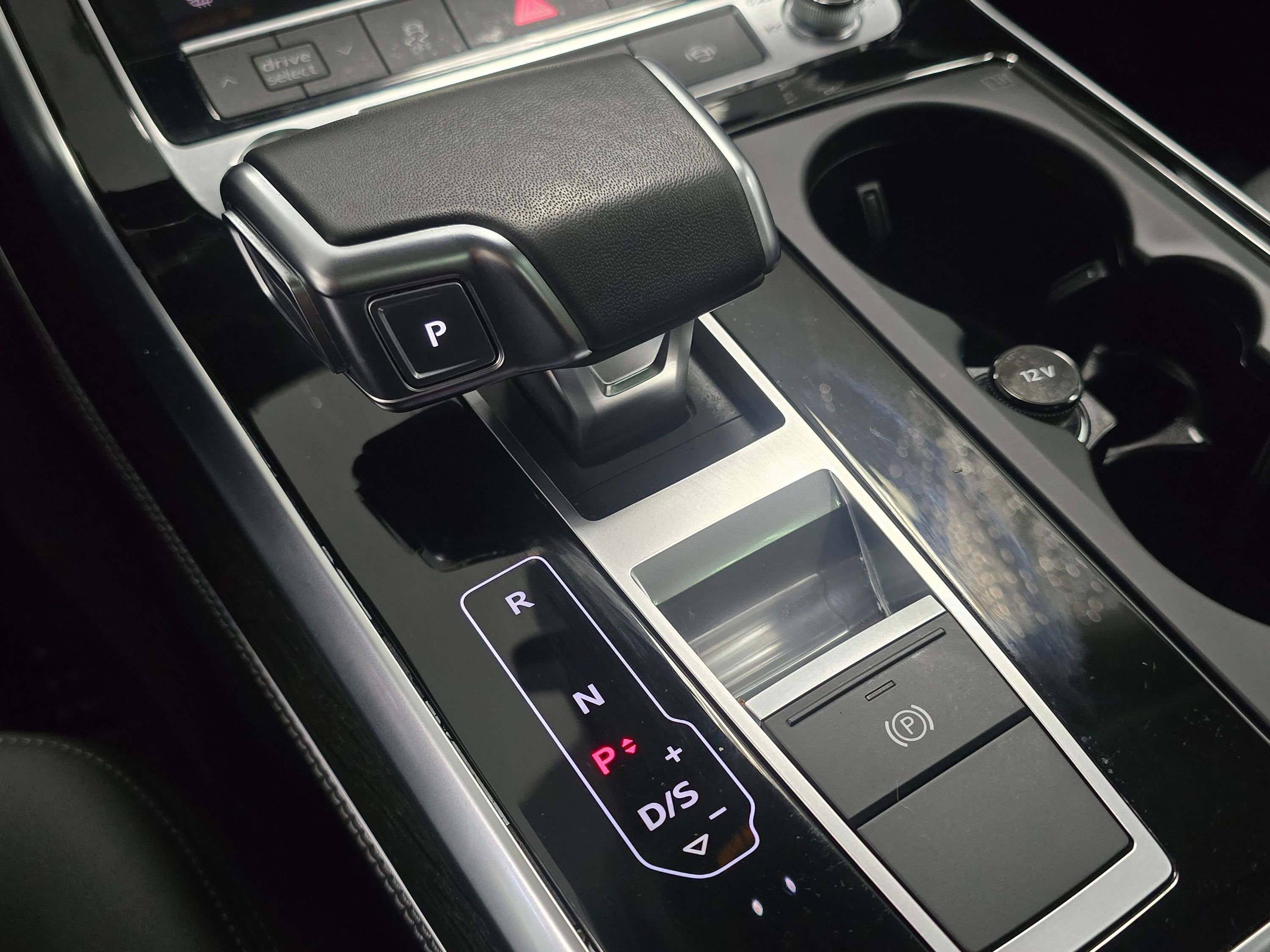 Certified 2025 Audi Q8 Premium Plus w/ Premium Plus Package image 16