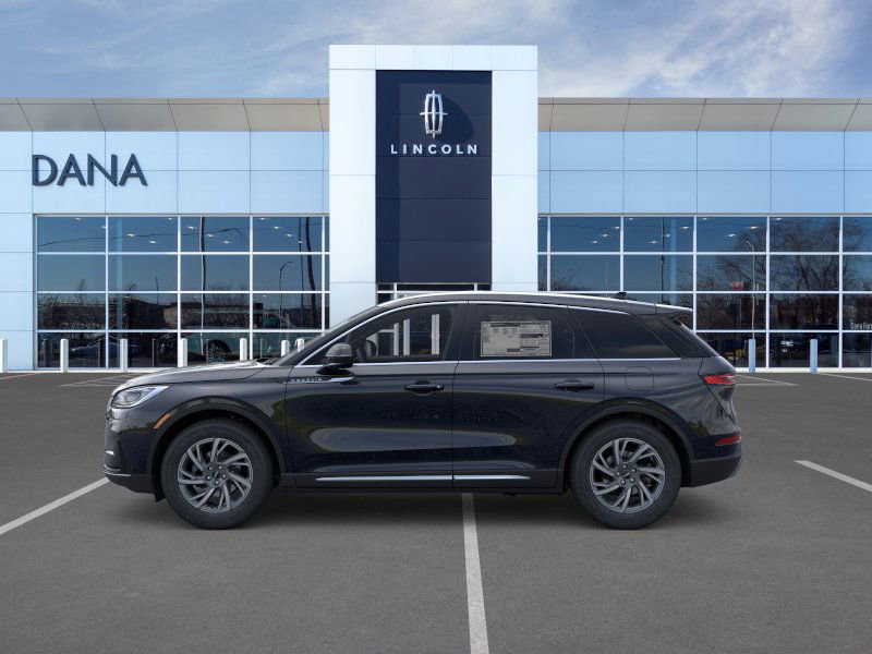 New 2025 Lincoln Corsair AWD w/ Equipment Group 101A image 3