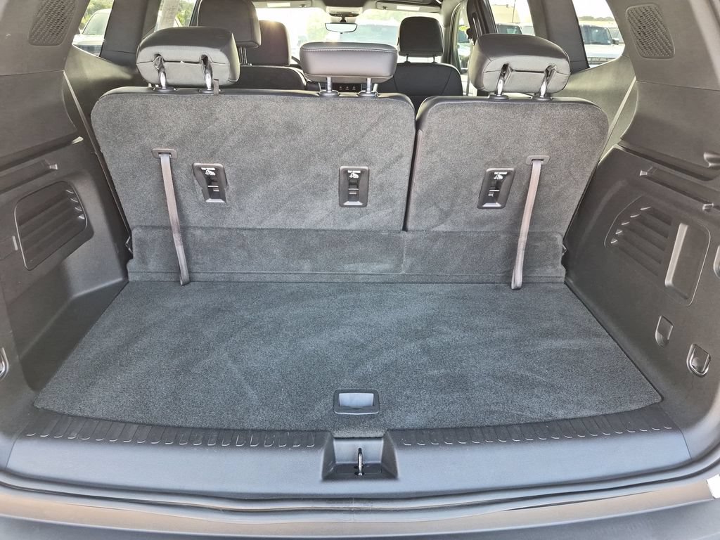 Used 2026 GMC Acadia AT4 w/ Luxury Package AWD/4WD image 43