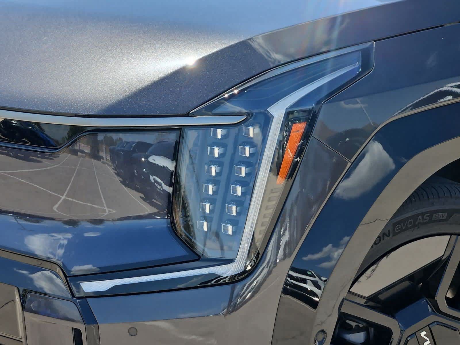Certified 2024 Kia EV9 GT-Line AWD/4WD image 10