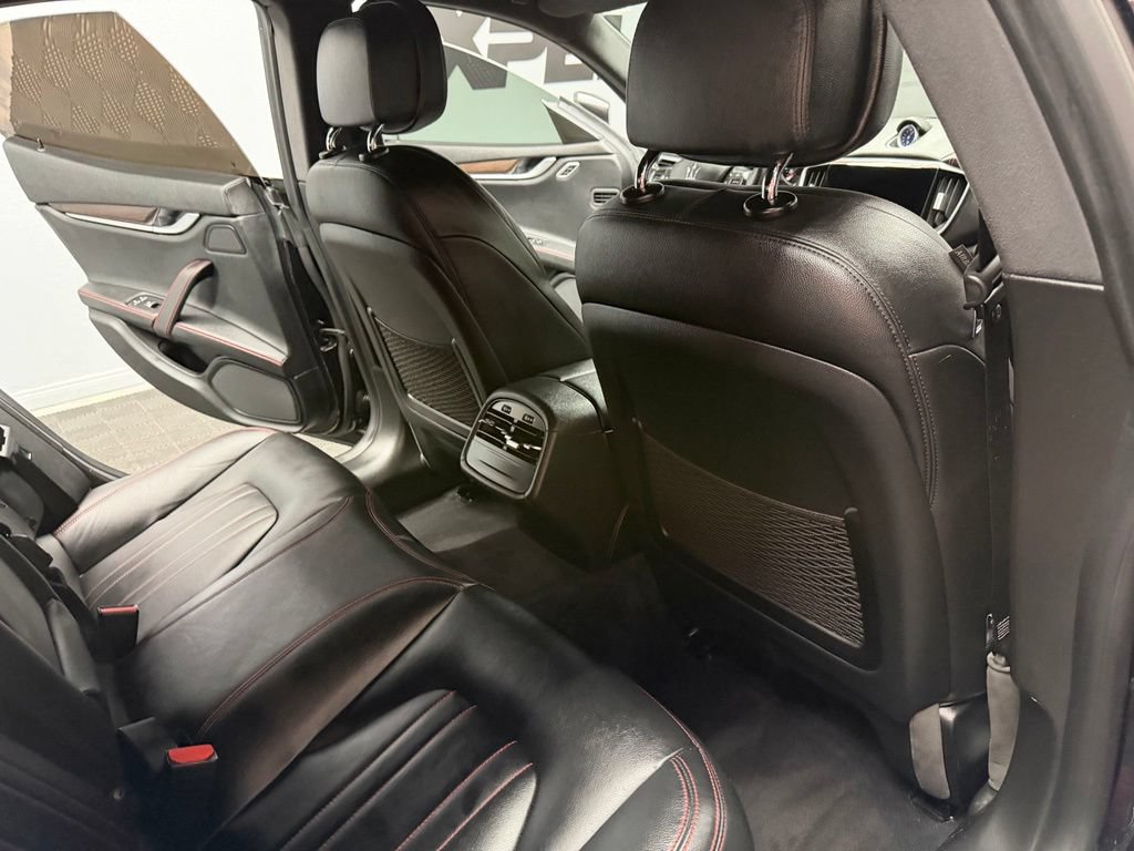 Used 2021 Maserati Ghibli S RWD image 47