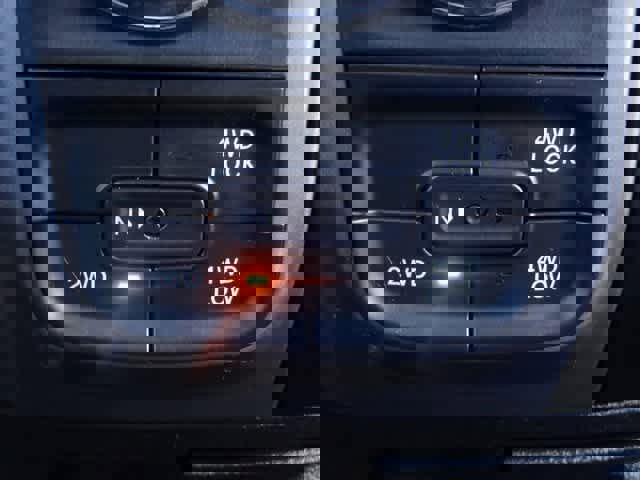 Used 2022 RAM 1500 Classic SLT image 21