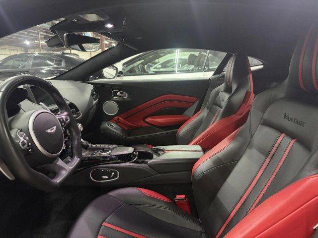 Used 2019 Aston Martin V8 Vantage Coupe image 7