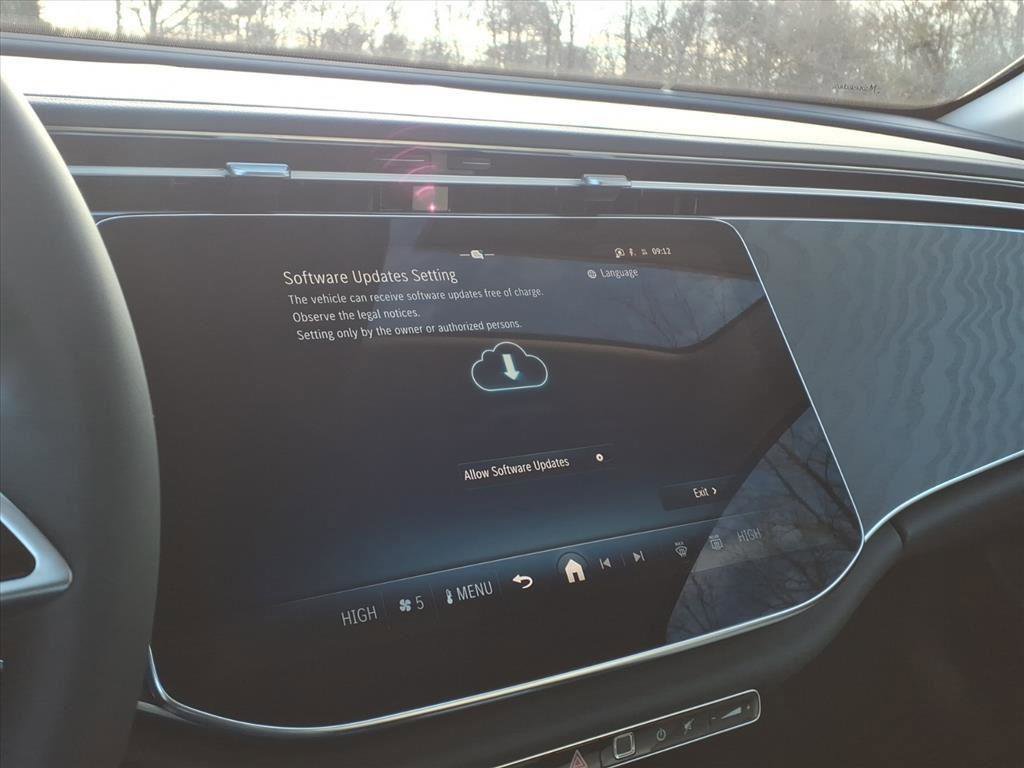 New 2026 Mercedes-Benz E 350 4MATIC Sedan image 14