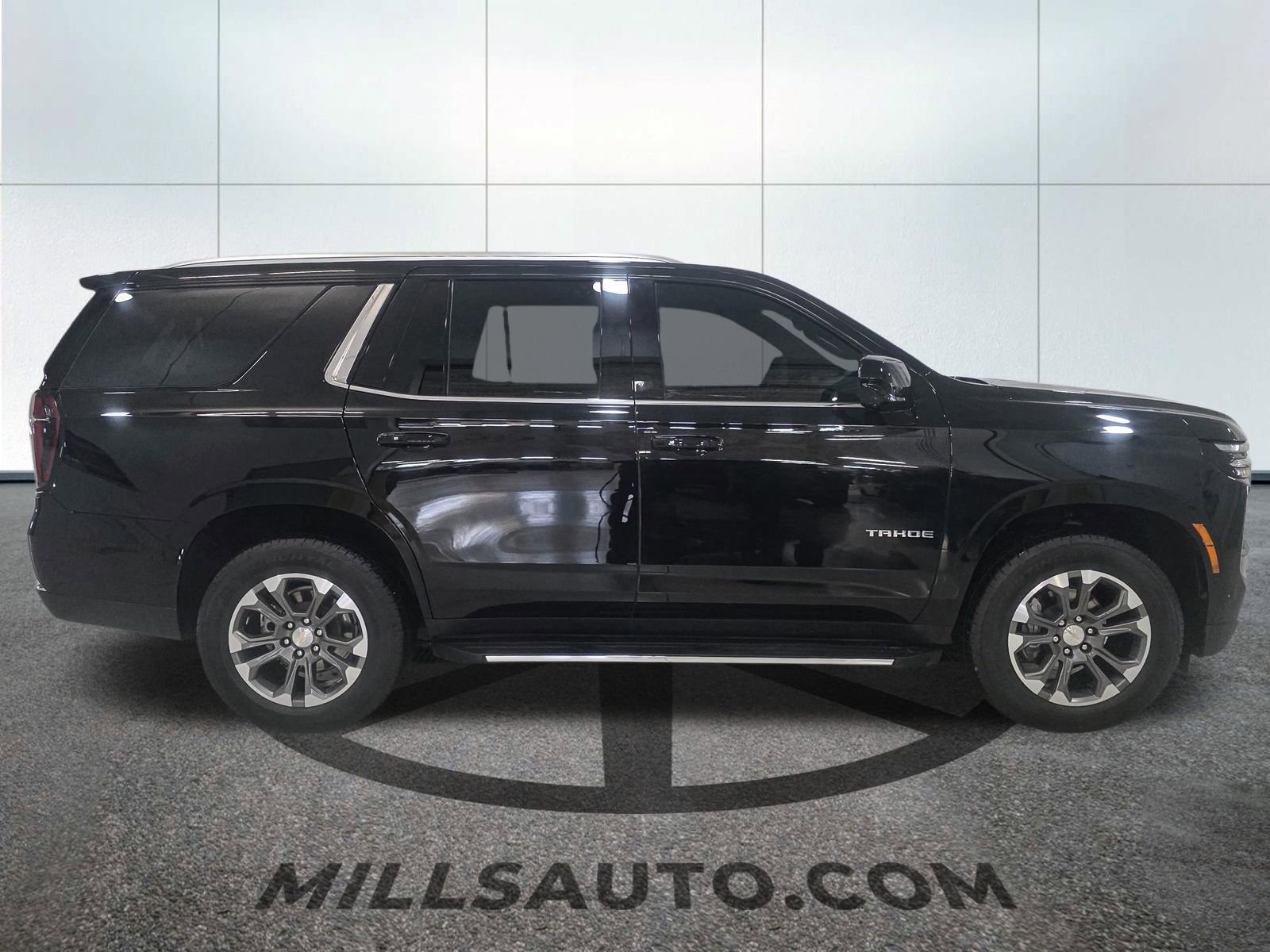 Certified 2025 Chevrolet Tahoe LS AWD/4WD image 9