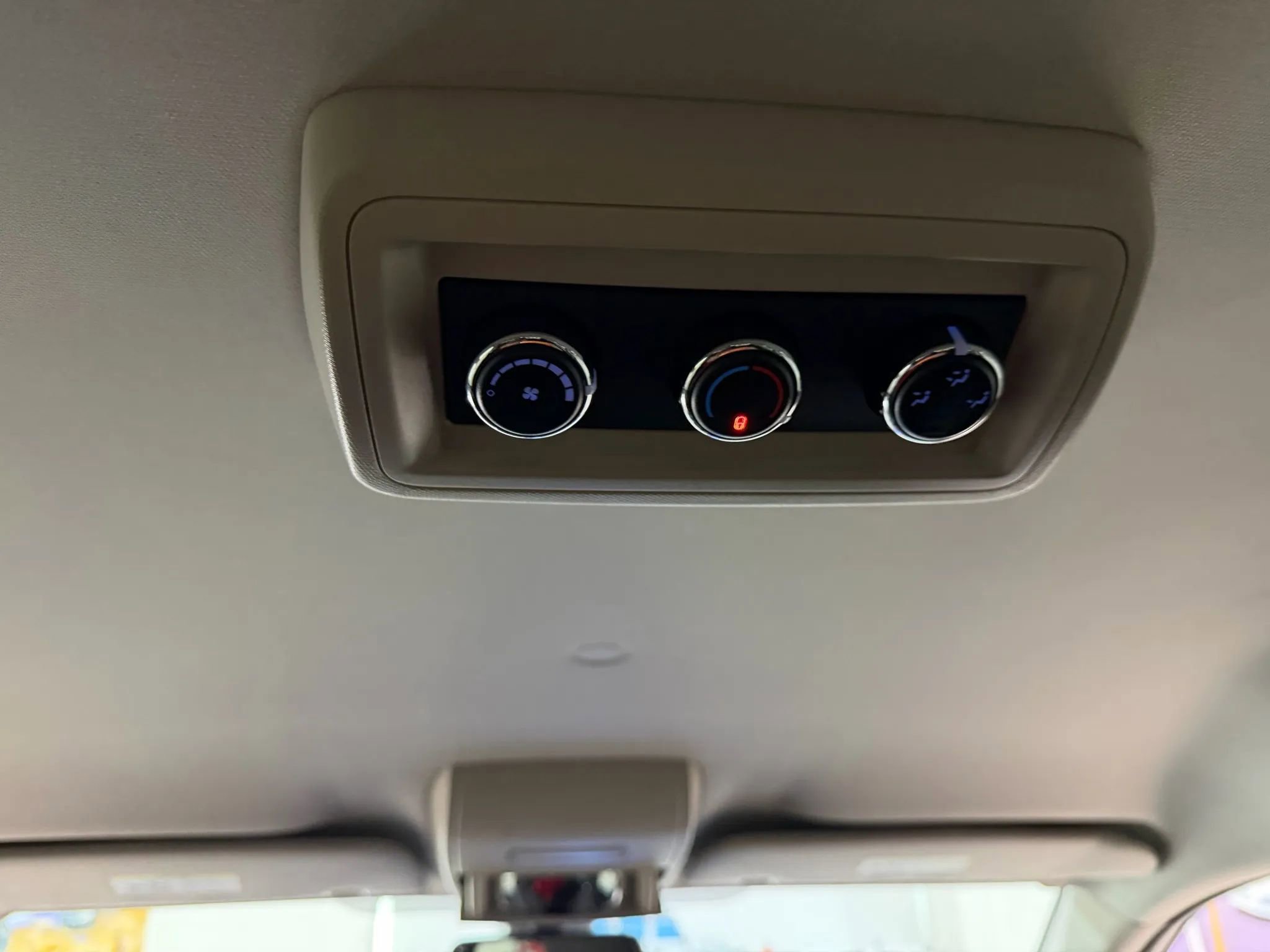 Used 2019 Dodge Grand Caravan SE image 45