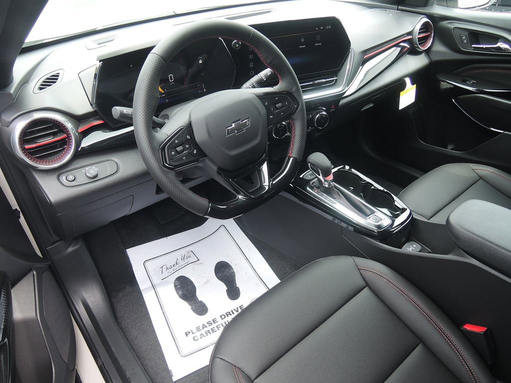 New 2026 Chevrolet Trax RS w/ Driver Confidence Package FWD image 4