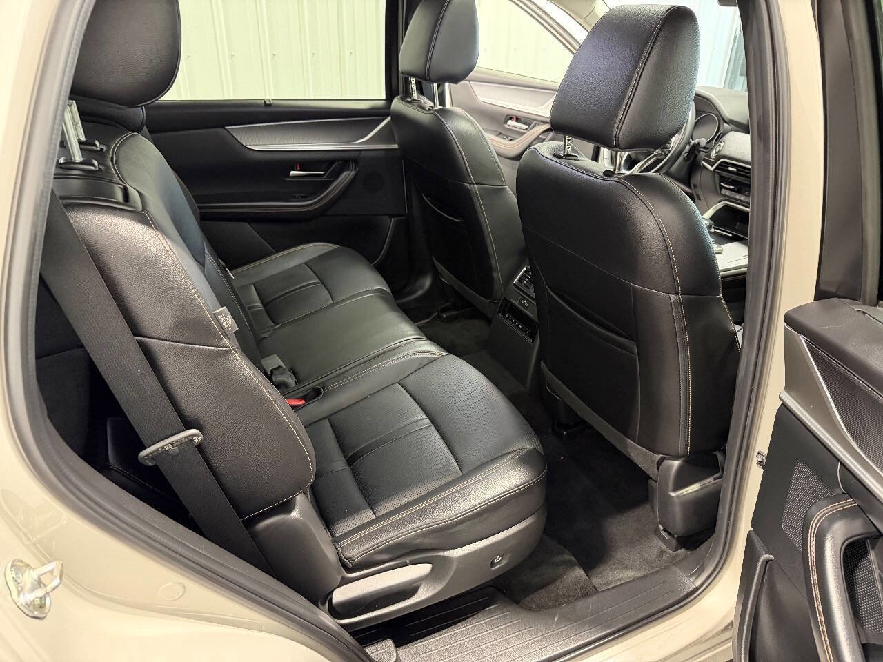 Used 2025 MAZDA CX-90 3.3 Turbo w/ Preferred Package image 13