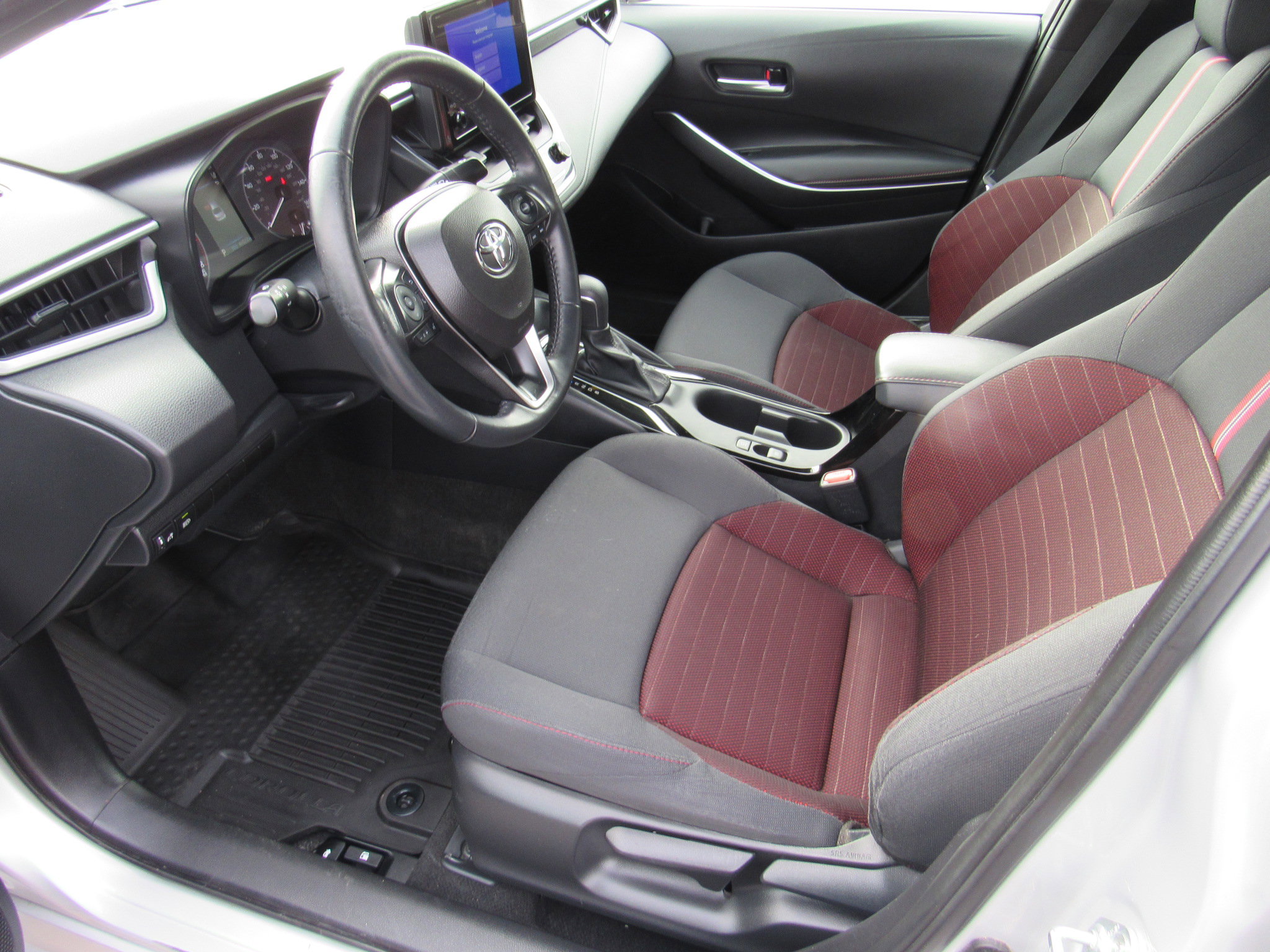 Used 2023 Toyota Corolla SE image 14