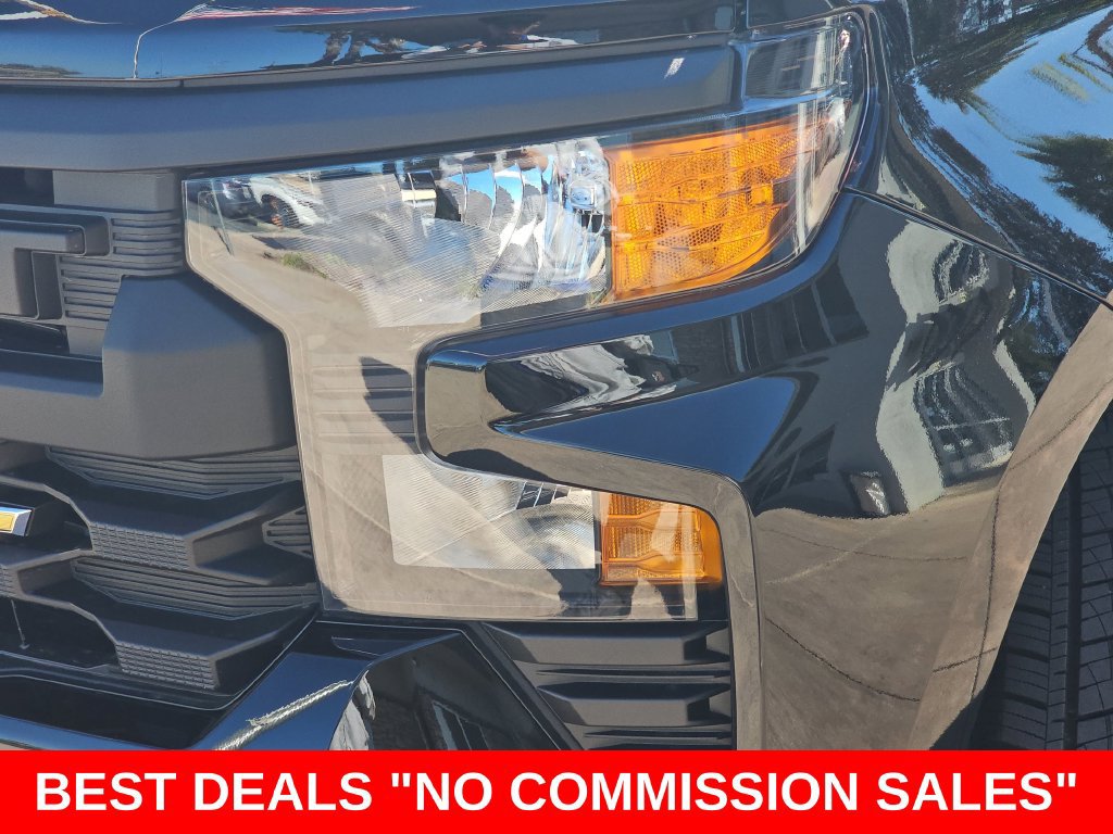 New 2026 Chevrolet Silverado 1500 Custom w/ LPO, Dark Essentials Package RWD image 32
