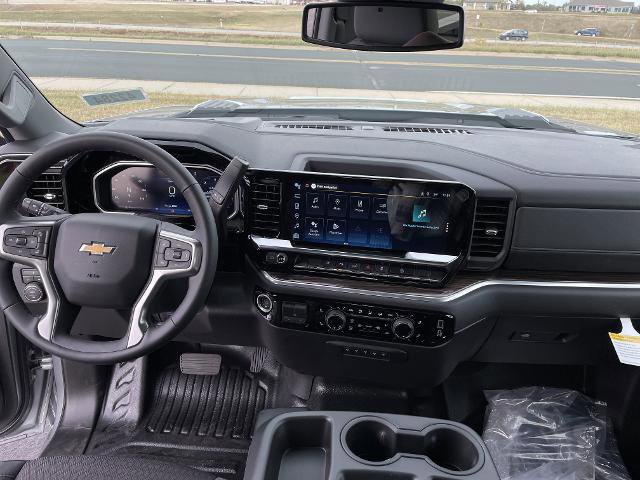 New 2026 Chevrolet Silverado 3500 LT image 18