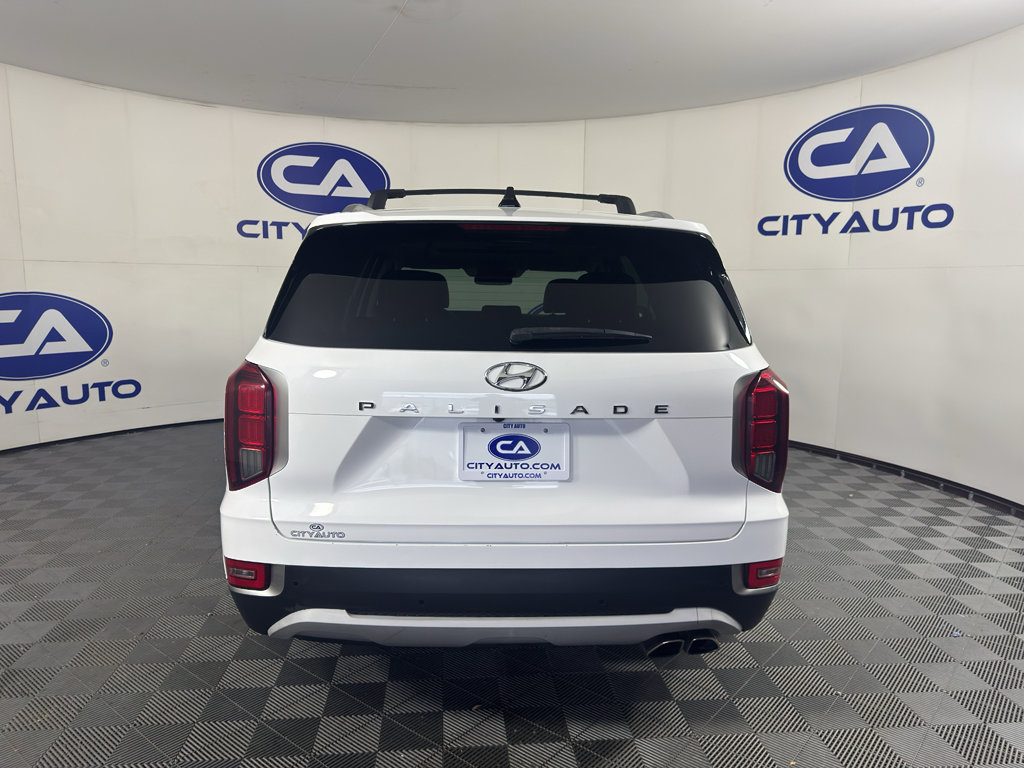 Used 2022 Hyundai Palisade SEL w/ 8P Bench Seat Package FWD image 4