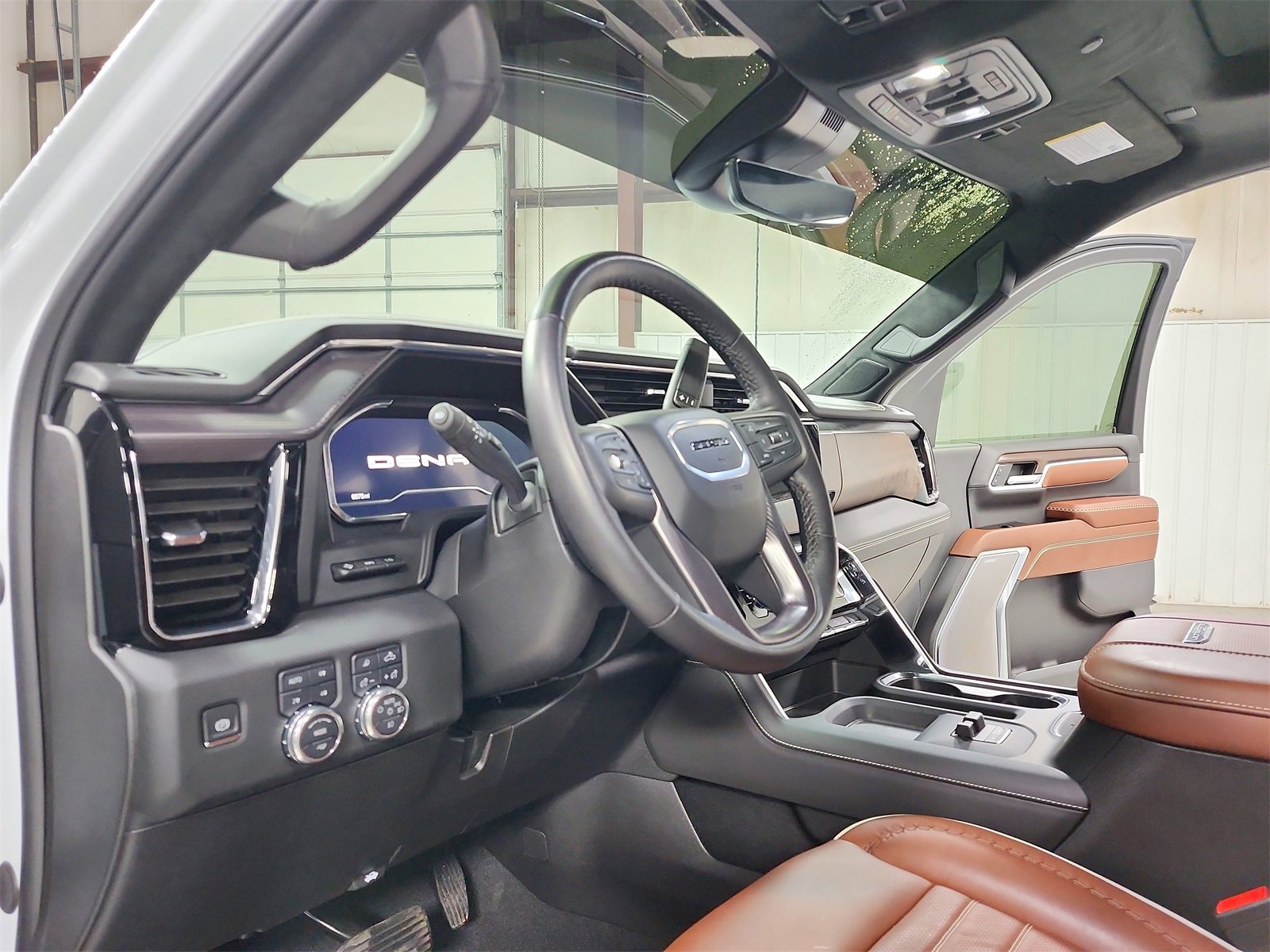 Used 2025 GMC Sierra 2500 Denali Ultimate w/ Max Trailering Package image 18