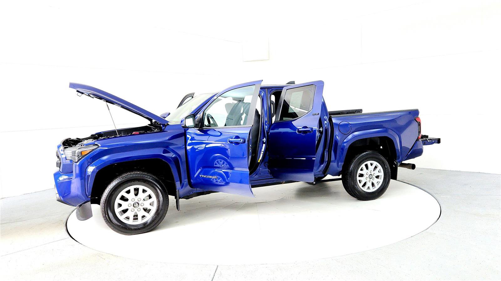 Certified 2024 Toyota Tacoma SR5 image 10