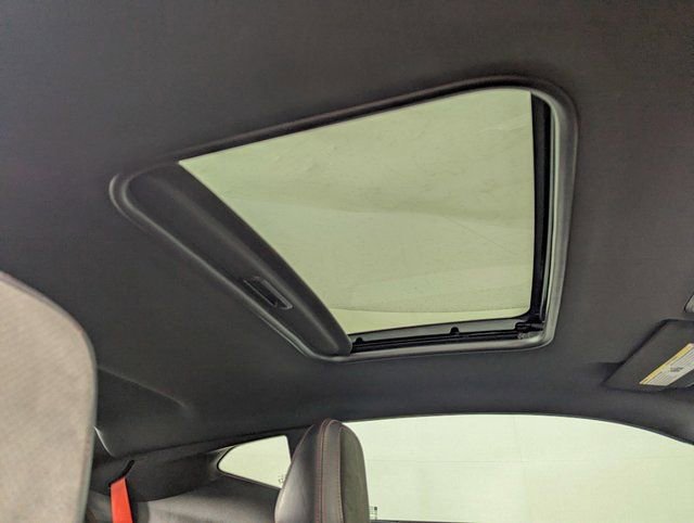 Used 2019 Chevrolet Camaro ZL1 RWD image 26