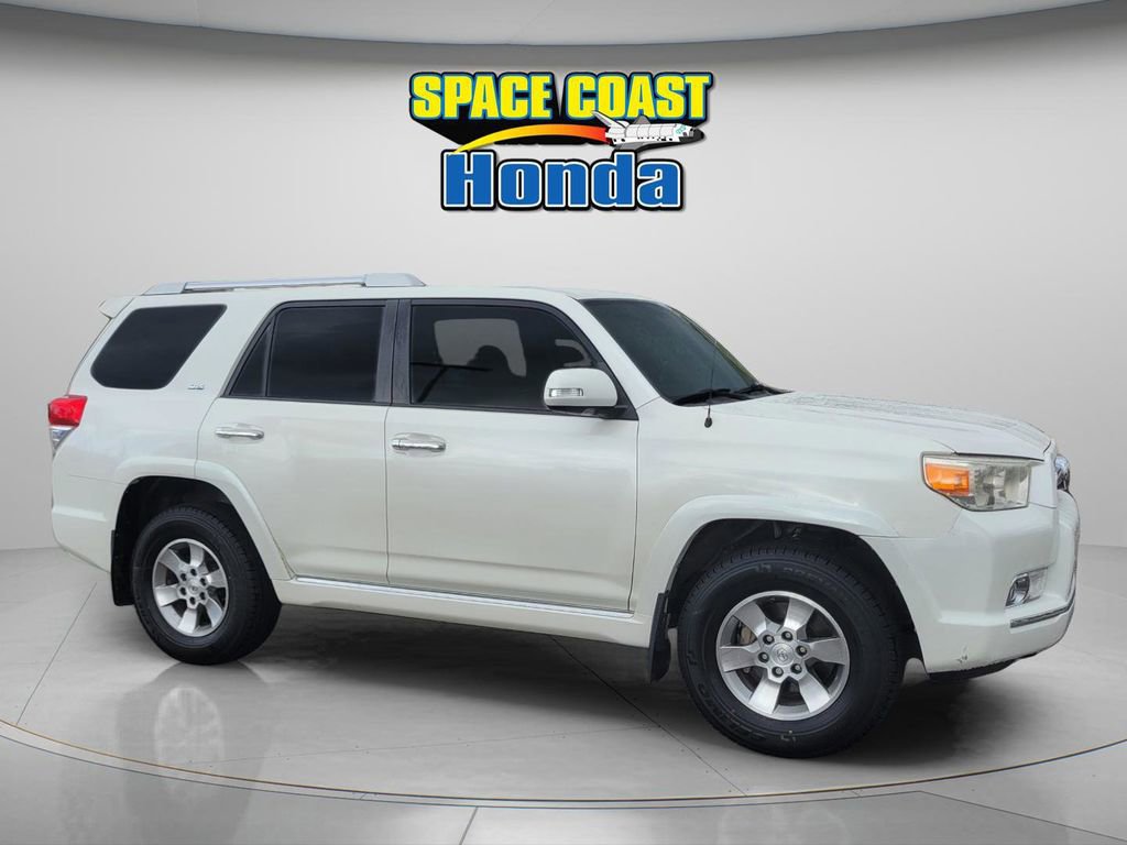 Used 2013 Toyota 4Runner SR5 w/ Convenience Pkg image 14
