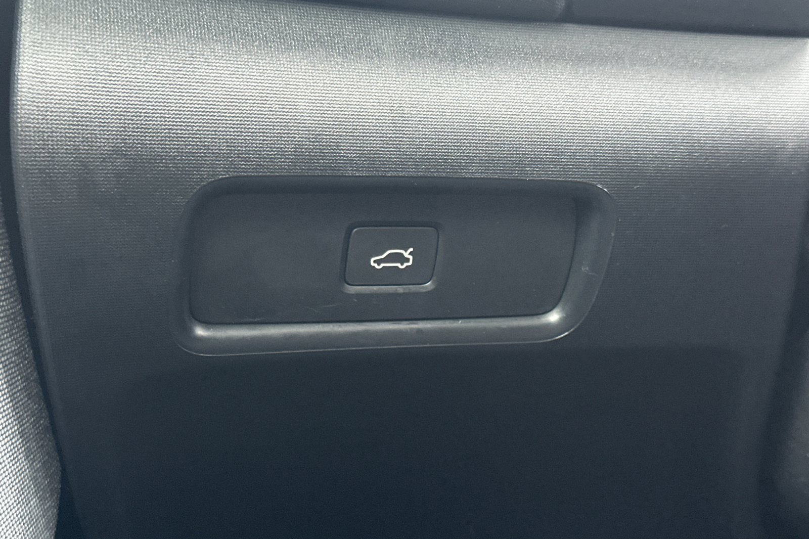 Used 2023 Polestar Polestar 2 Long Range Single Motor w/ Pilot Pack image 40