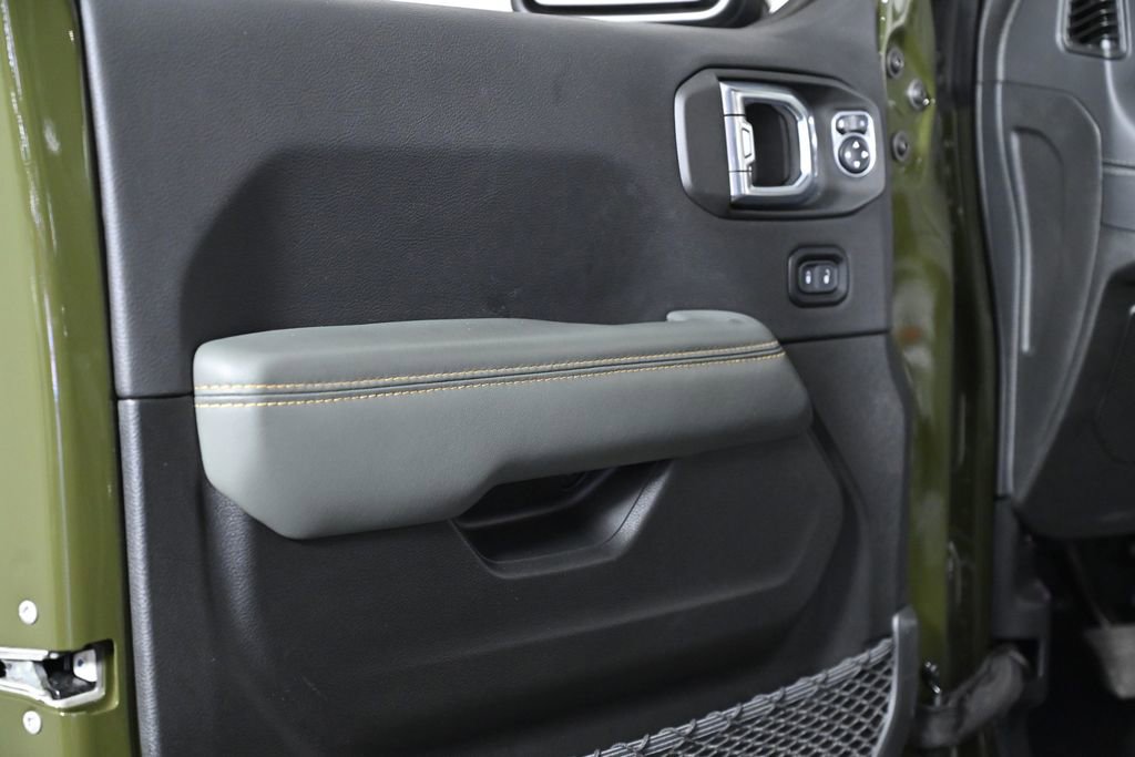 Used 2024 Jeep Wrangler High Altitude image 33