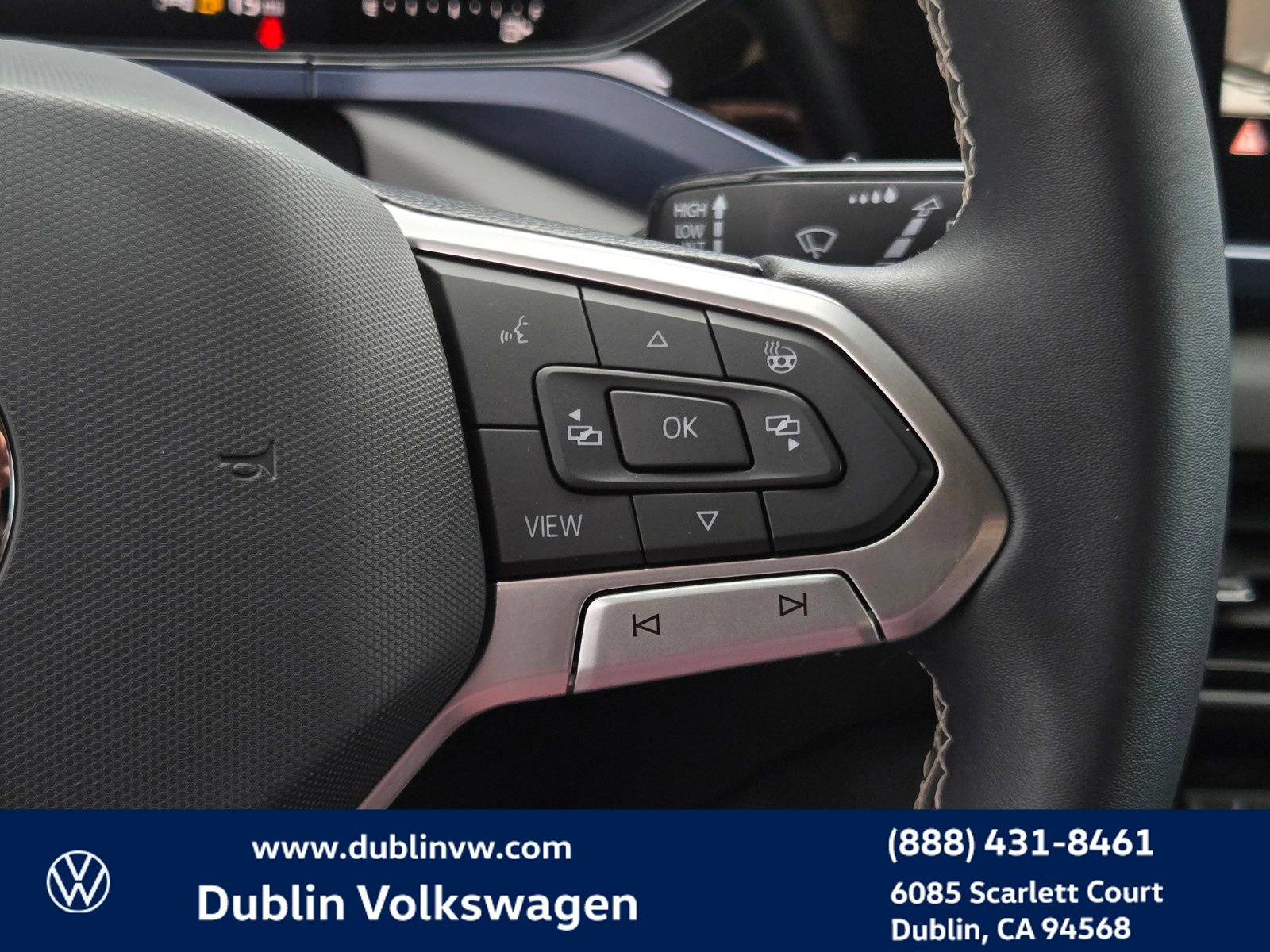 Certified 2023 Volkswagen Taos SE FWD image 19