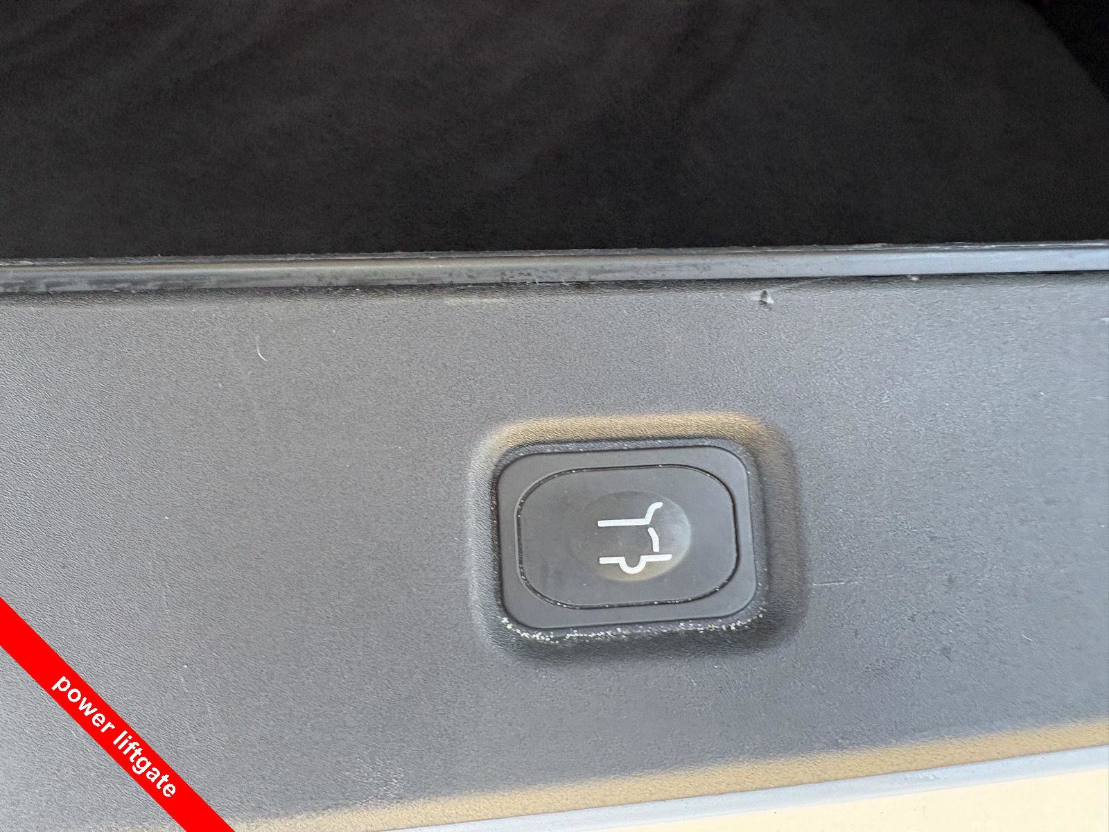 Used 2025 Ford Expedition Platinum AWD/4WD image 7