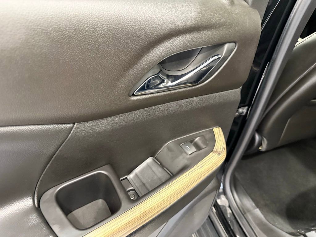 Used 2019 GMC Acadia Denali w/ GMC Pro Grade Package AWD/4WD image 24