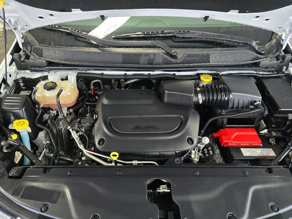 Used 2022 Chrysler Pacifica Limited image 10