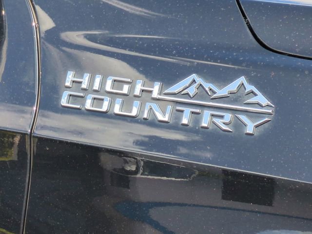 Used 2024 Chevrolet Tahoe High Country AWD/4WD image 13