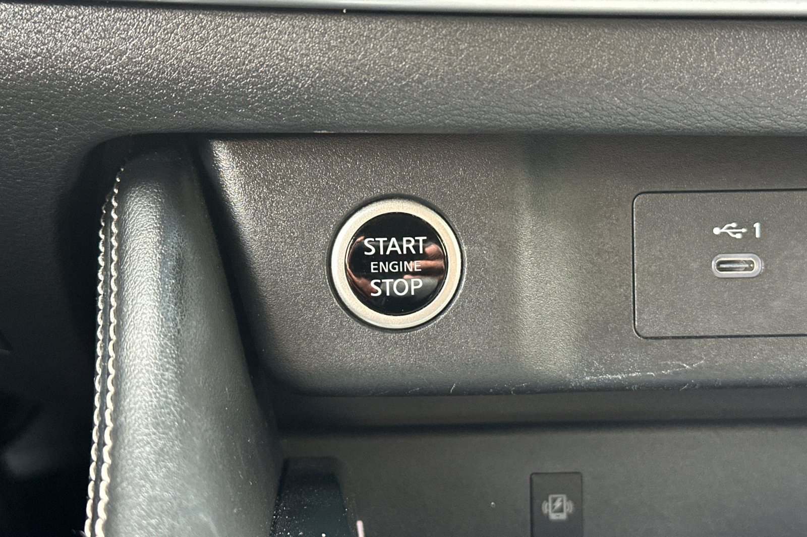 Used 2023 Nissan Rogue Platinum w/ Platinum Premium Package FWD image 21