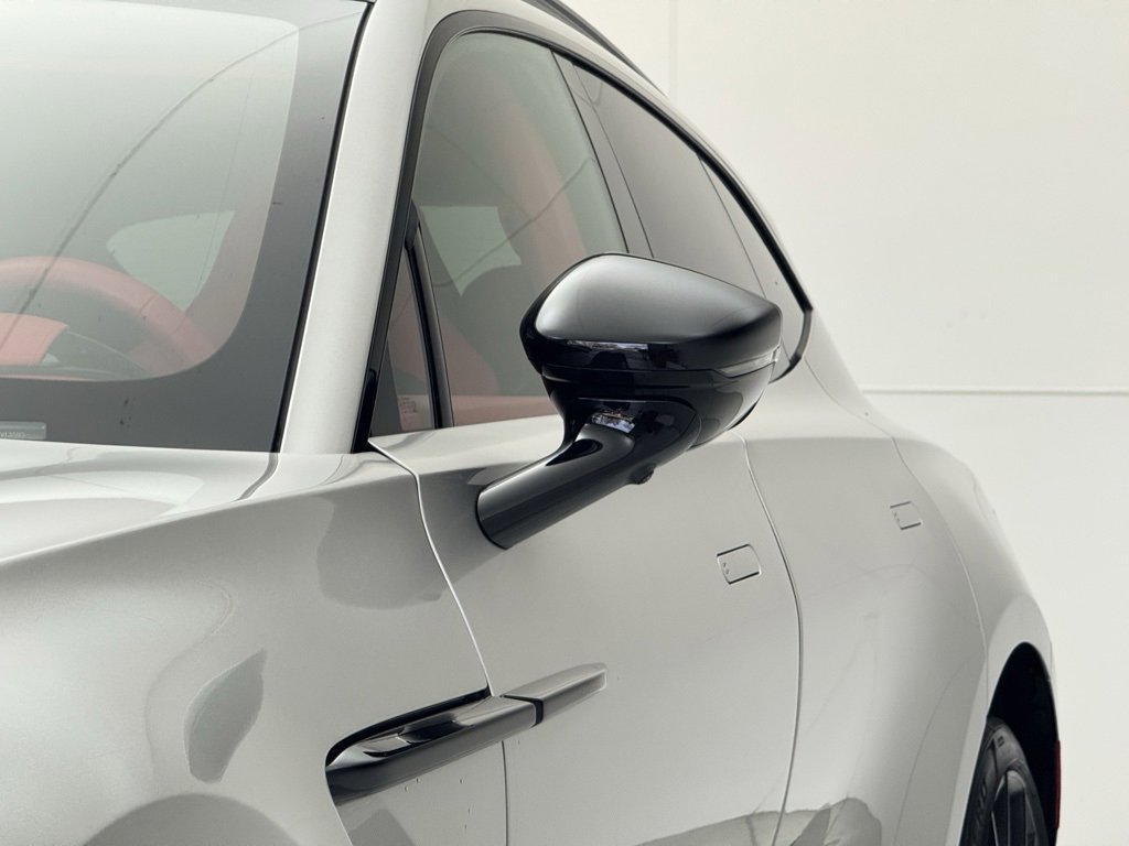 Used 2025 Aston Martin DBX 707 image 48