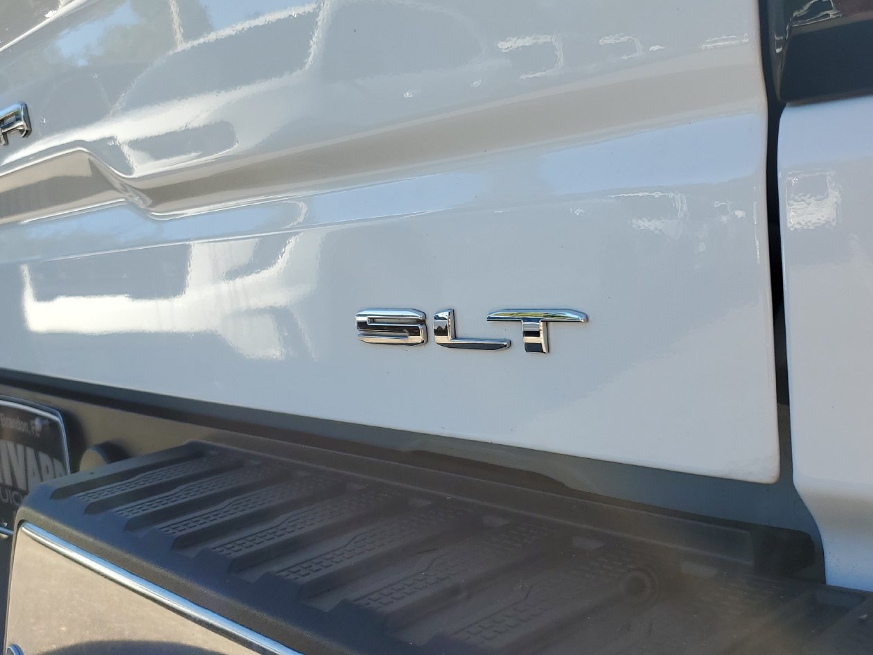 Used 2024 GMC Sierra 1500 SLT w/ SLT Premium Plus Package AWD/4WD image 8