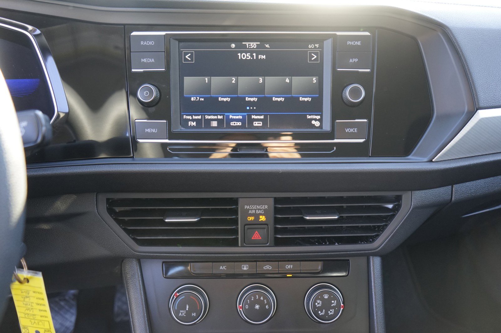 Used 2022 Volkswagen Jetta S image 24