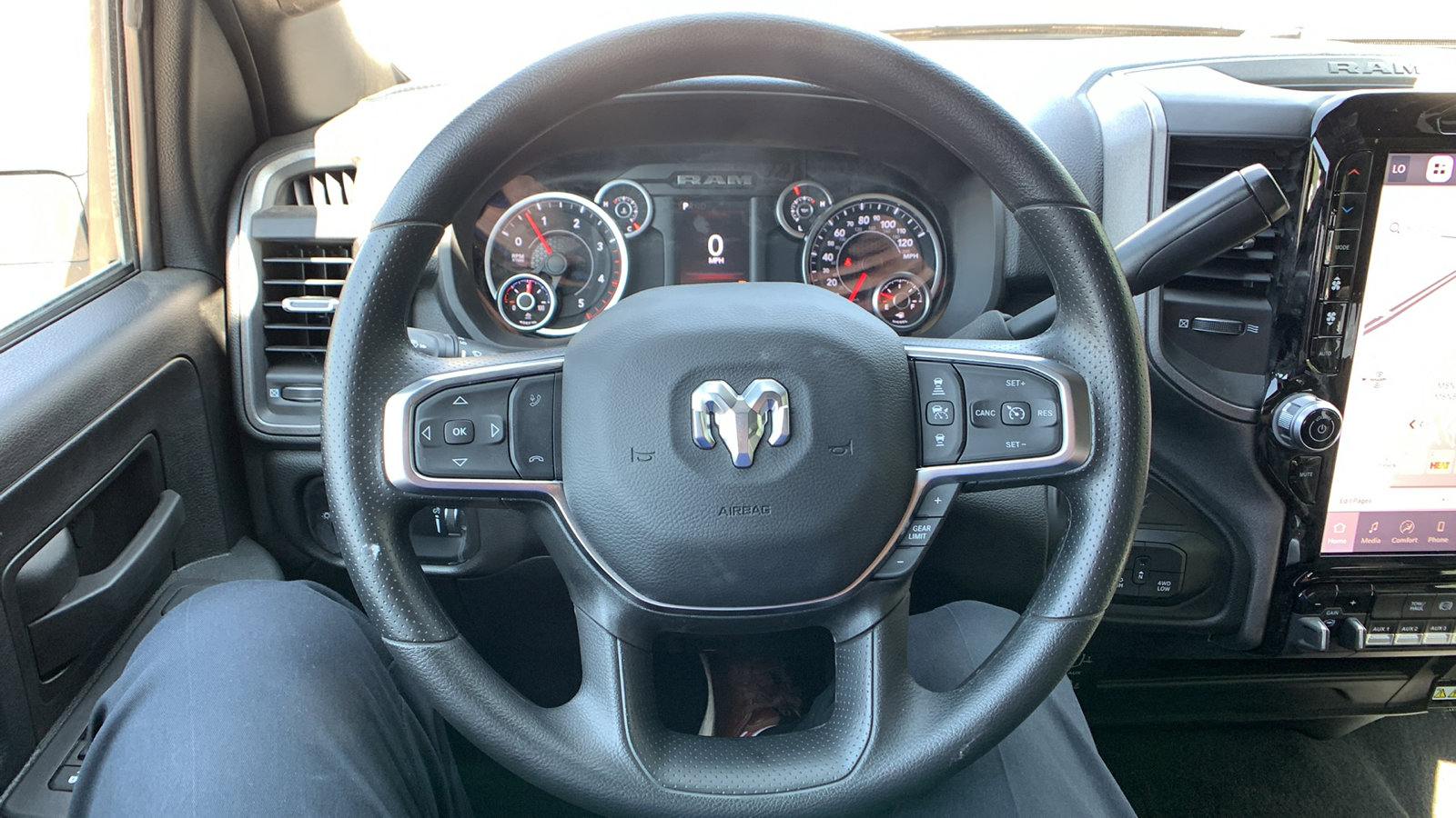 New 2025 RAM 2500 Tradesman image 18