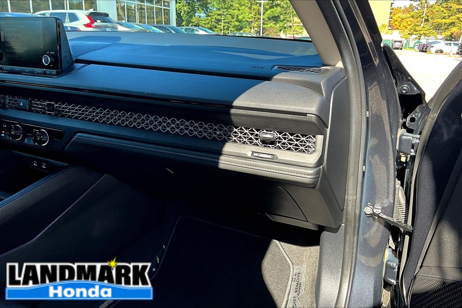 Used 2025 Honda Accord LX image 16