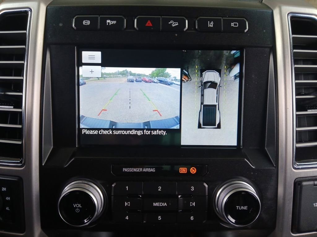 Used 2021 Ford F450 Platinum w/ FX4 Off-Road Package AWD/4WD image 9