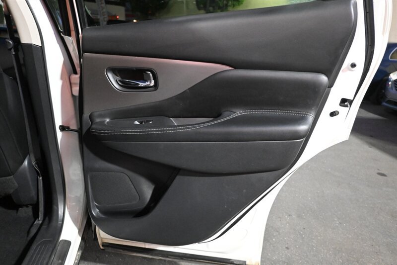 Used 2021 Nissan Murano SL w/ SL Moonroof Package AWD/4WD image 53