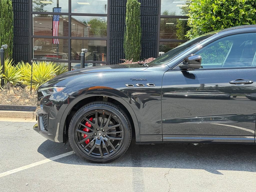 Used 2022 Maserati Levante Modena AWD/4WD image 10