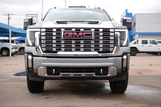 New 2026 GMC Sierra 2500 Denali w/ Denali Reserve Package AWD/4WD image 8