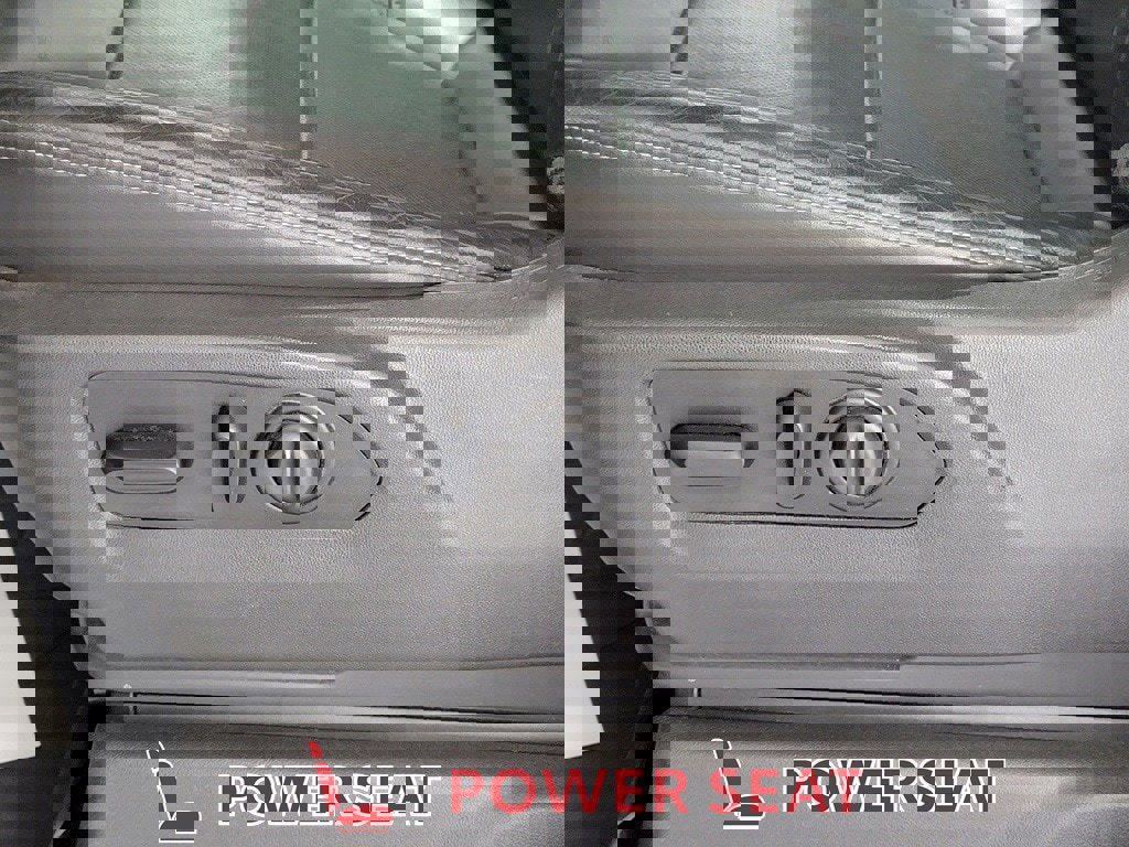 Used 2019 Chevrolet Silverado 1500 High Country w/ Technology Package image 15