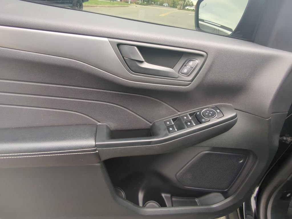 Used 2023 Ford Escape Active w/ Cold Weather Package image 10