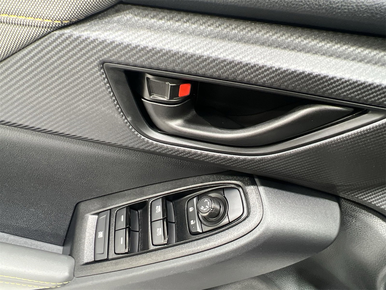 Certified 2025 Subaru Crosstrek 2.5i Sport w/ Crosstrek Mirror Package image 13