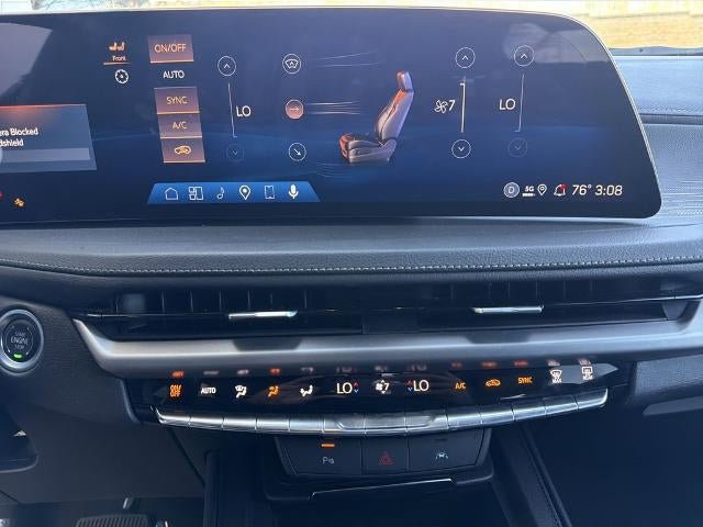Used 2025 Cadillac XT4 Premium Luxury FWD image 31