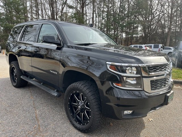 Used 2018 Chevrolet Tahoe LT w/ Luxury Package image 2
