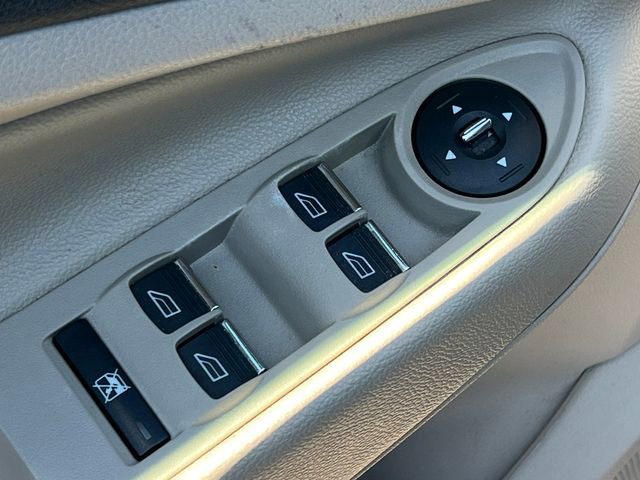 Used 2016 Ford Escape Titanium image 14