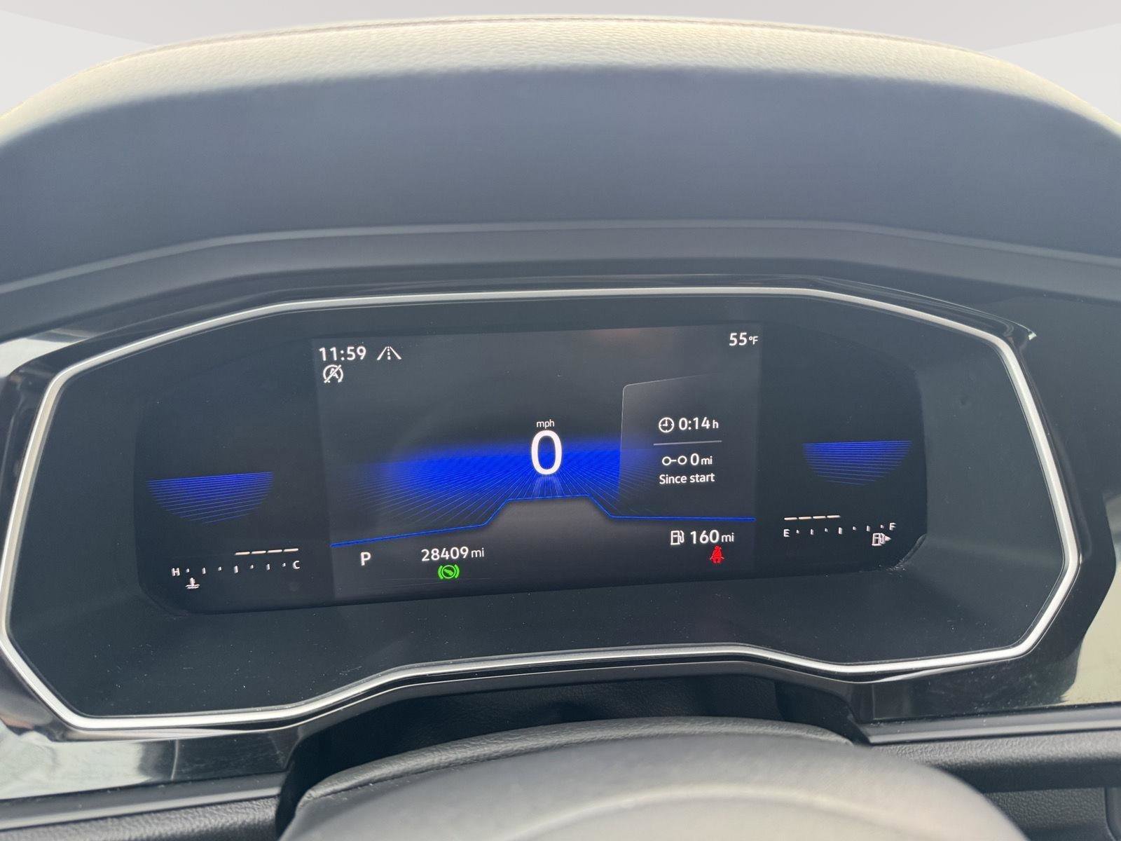 Used 2022 Volkswagen Jetta SE image 3