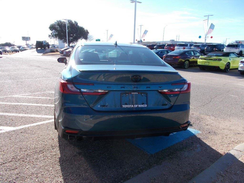 Used 2026 Toyota Camry SE w/ Convenience Package image 4