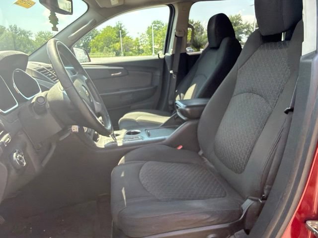 Used 2010 Chevrolet Traverse LT FWD image 20