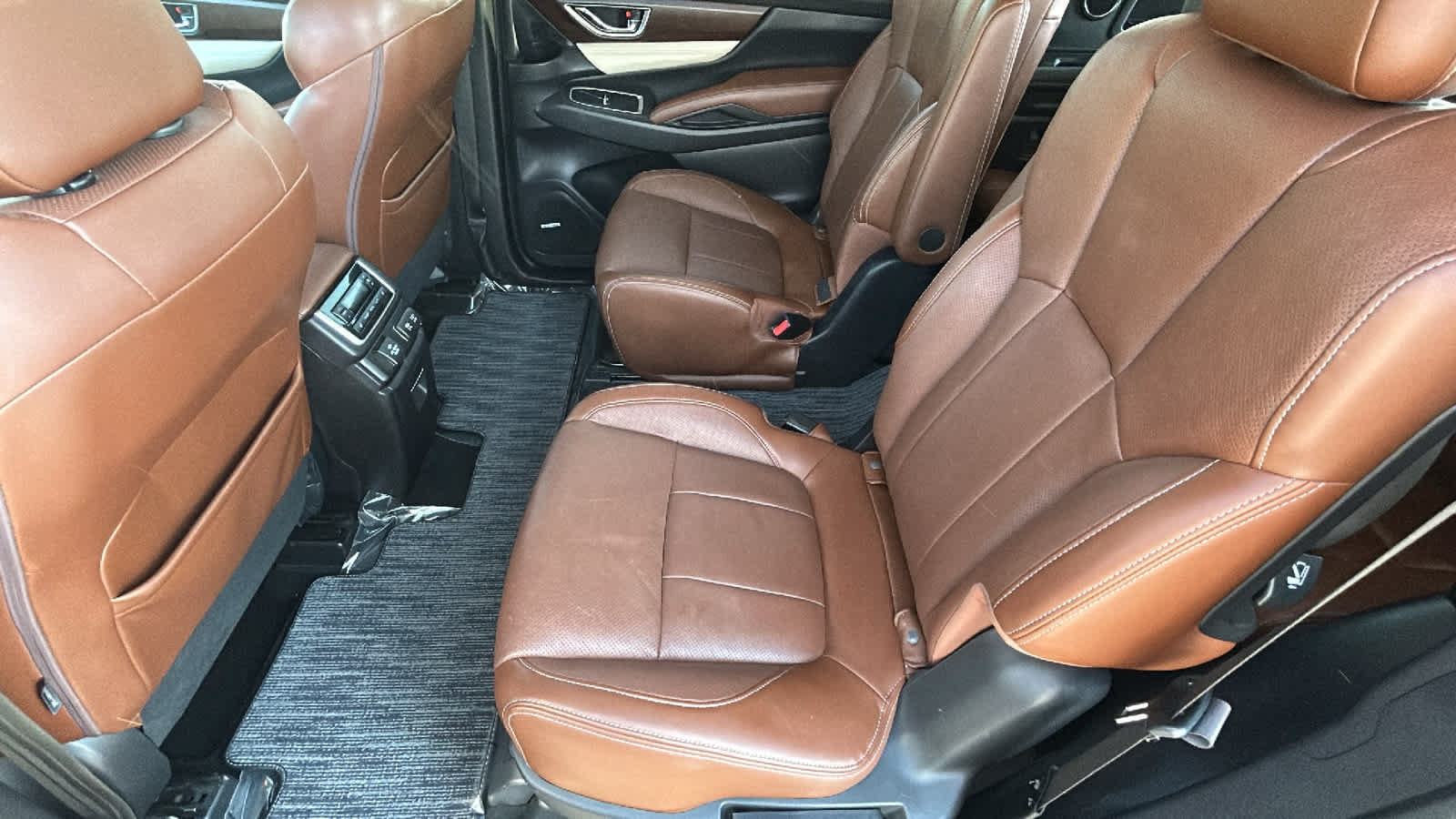 Used 2019 Subaru Ascent Touring w/ Popular Package #3 AWD/4WD image 24